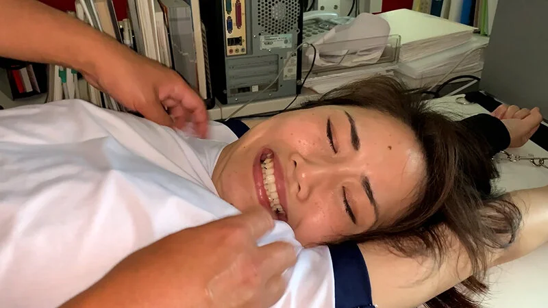 くすぐり 腋 脇 拘束 体操服 ブルマ みなみ